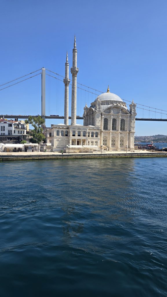 Mezquita de Ortakoy Estambul
