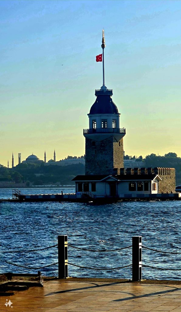 Torre de la Doncella ( Kiz Kulesi ) Estambul