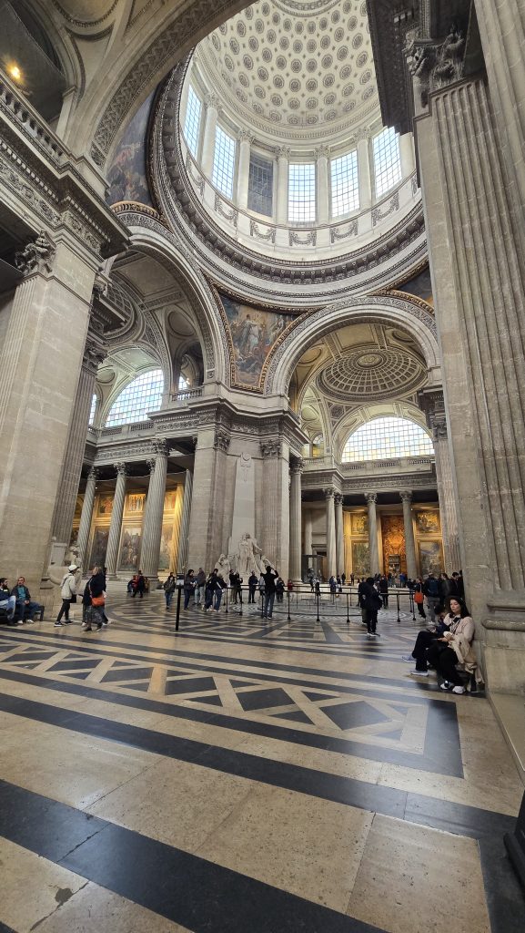 Interior del Panteon de Paris