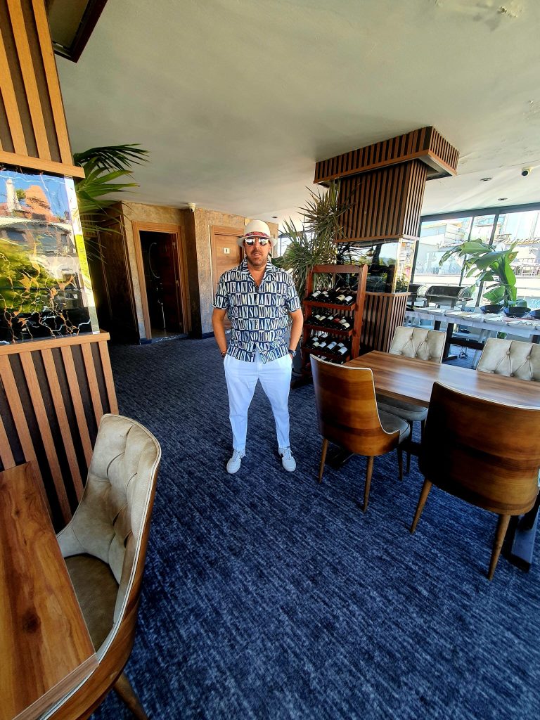 Restaurante Terraza Hotel Villa Sofia Estambul