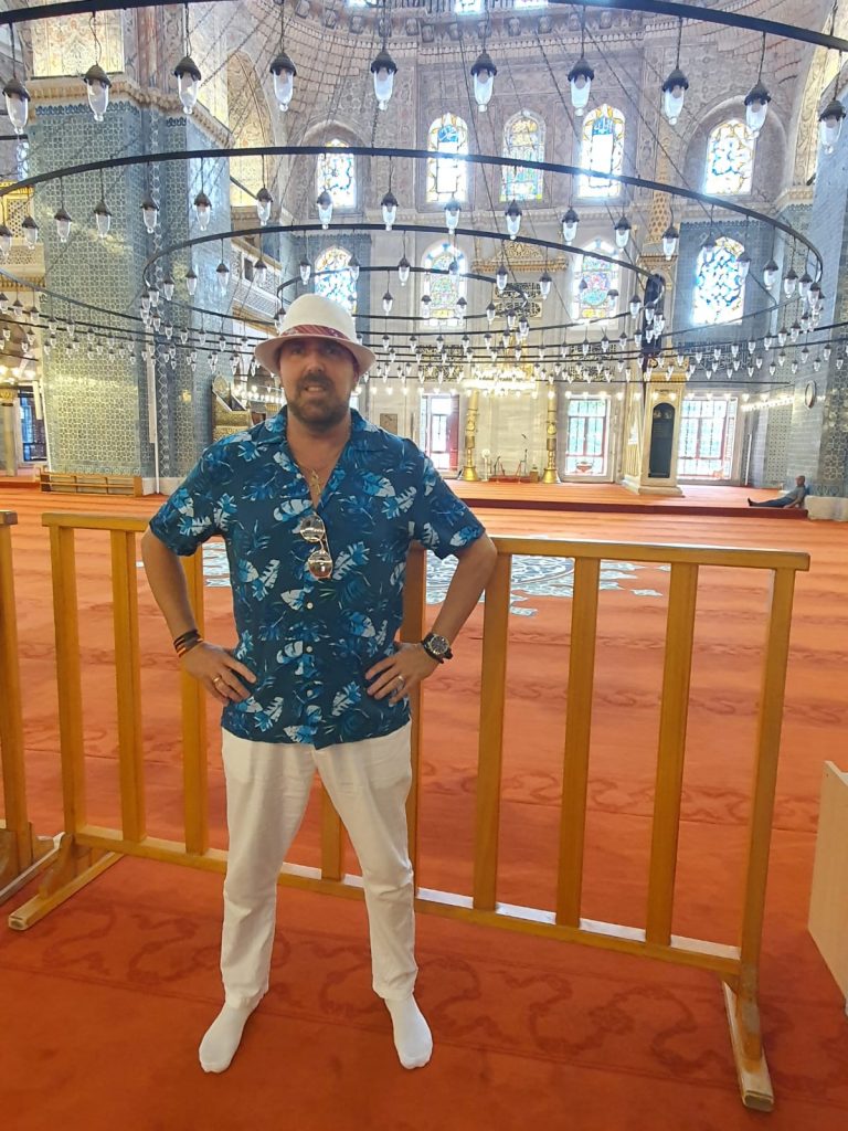 Interior de la Mezquita Mihrimah Sultan Estambul