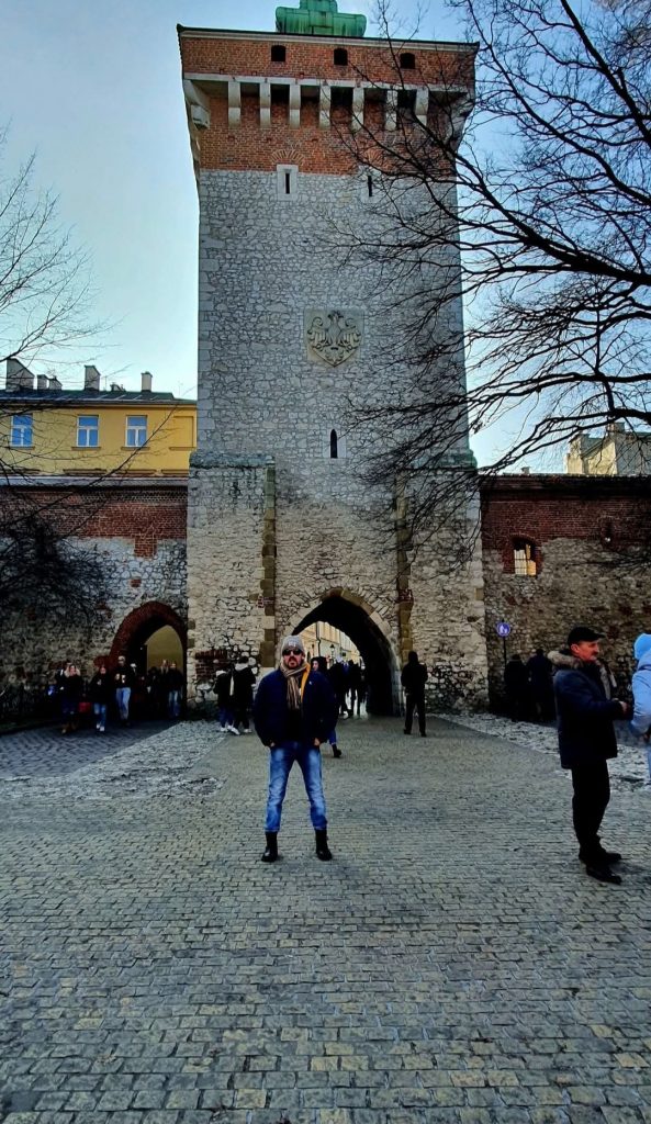 La puerta de San Floiran y la Barbacana en Cracovia