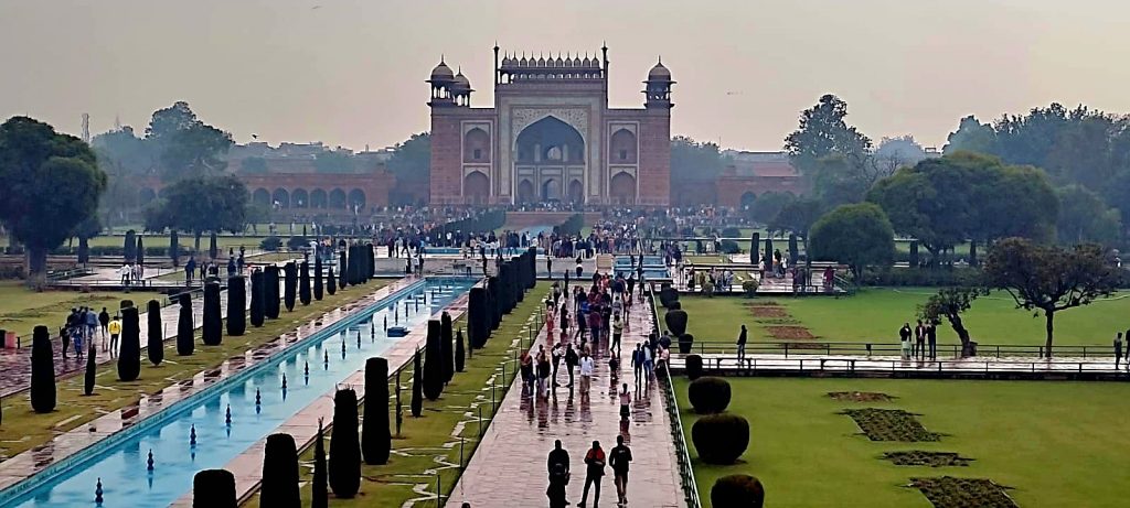 Jardines Taj Mahal Agra India