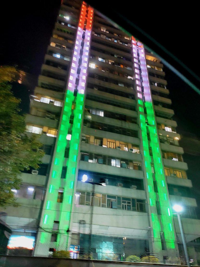 Vikas Minar Iluminado en India