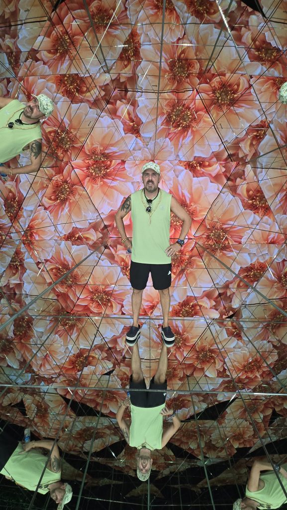 Skyverse Bangkok Mahanakhon SkyWalk