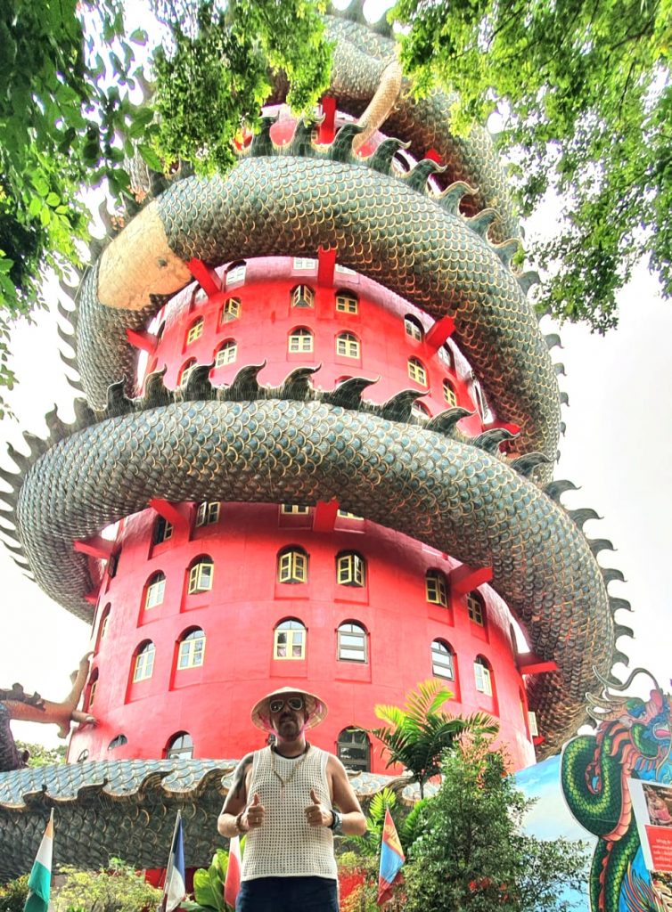 Wat Sam Phran (Dragon Temple)