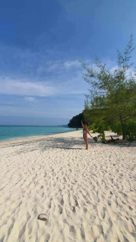 excursión al atardecer a Phi Phi y las 4 islas en lancha rápida