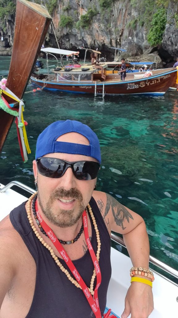 excursión al atardecer a Phi Phi y las 4 islas en lancha rápida